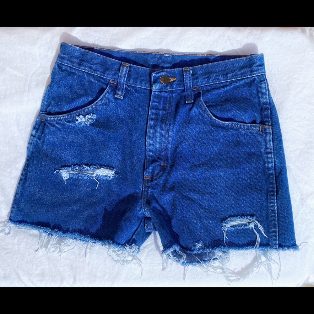 Rustler Daisy Duke Cutoff’s - Picture 2 of 3